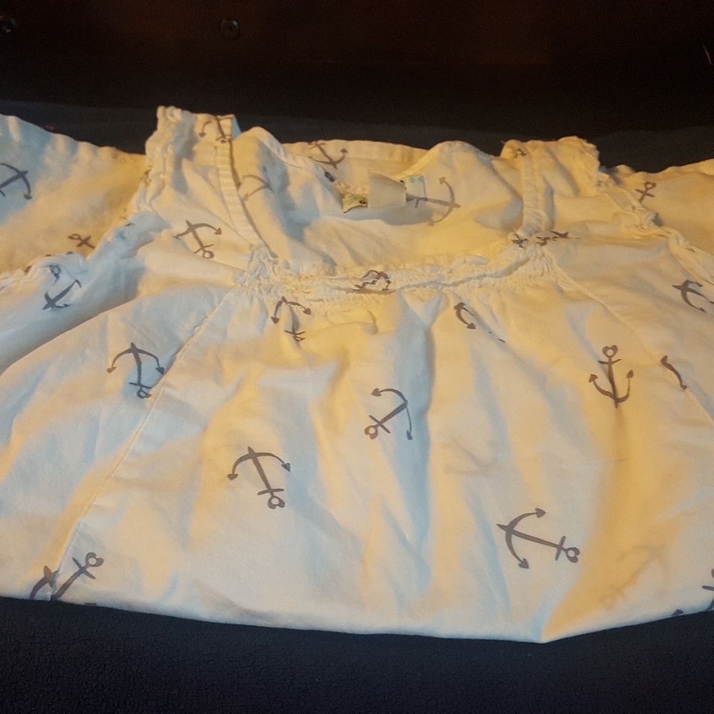 Old Navy White anchor blouse